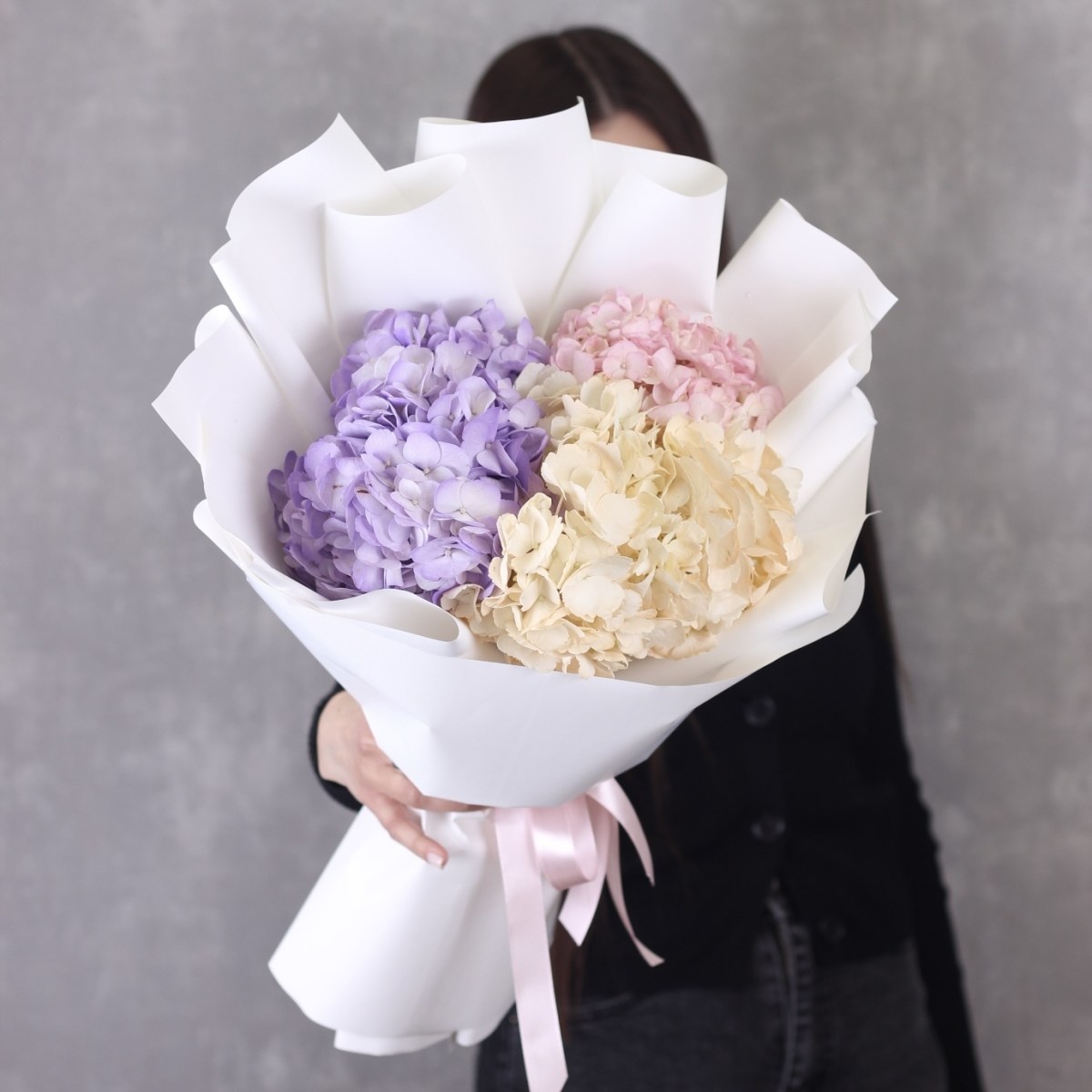 buket iz trekh gortenzij 2